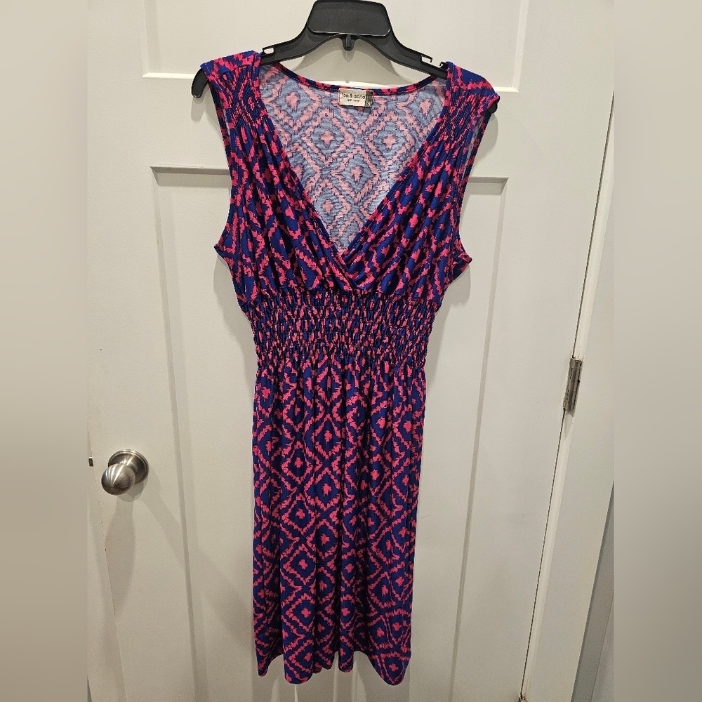 Jon & Anna New York 1X Pink Blue Ikat Print Sleeveless V-Neck Stretch Knit Dress